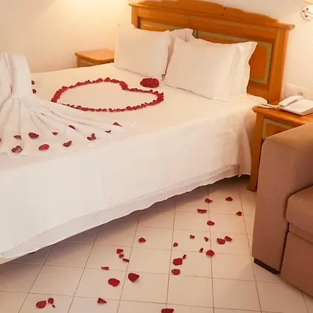 Апарт-готель Ourabay - Art & Holidays 4*