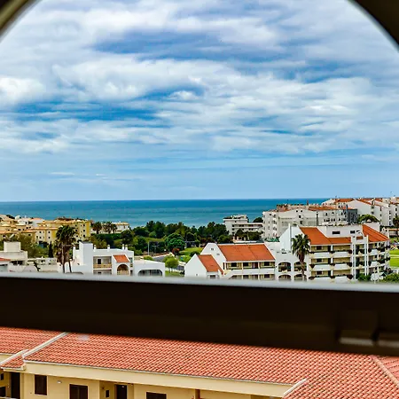 Ourabay - Art & Holidays Aparthotel 4*