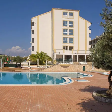 Aparthotel Ourabay - Art & Holidays 4*