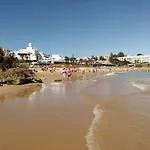 Ourabay - Art & Holidays מלון דירות אלבופיירה
