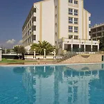 Ourabay - Art & Holidays מלון דירות 4*