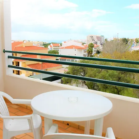 奥莱贝公寓式酒店 - 艺术与假期