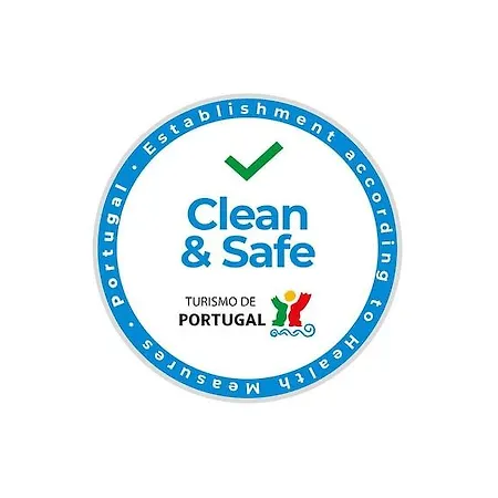 奥莱贝公寓式酒店 - 艺术与假期 4*