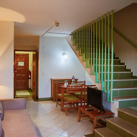 奥莱贝公寓式酒店 - 艺术与假期 4* 阿尔布费拉