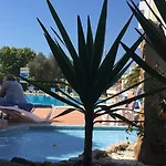 Ourabay - Art & Holidays Aparthotel Albufeira