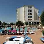 Ourabay - Art & Holidays Aparthotel