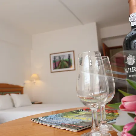 Aparthotel Ourabay - Art & Holidays
