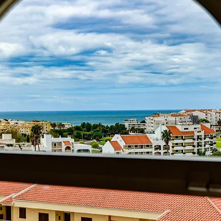 아파트호텔 Ourabay - Art & Holidays 4*