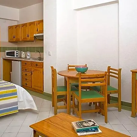Ourabay - Art & Holidays 아파트호텔 4*