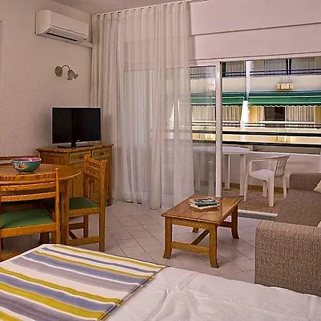 Ourabay - Art & Holidays 아파트호텔 4*