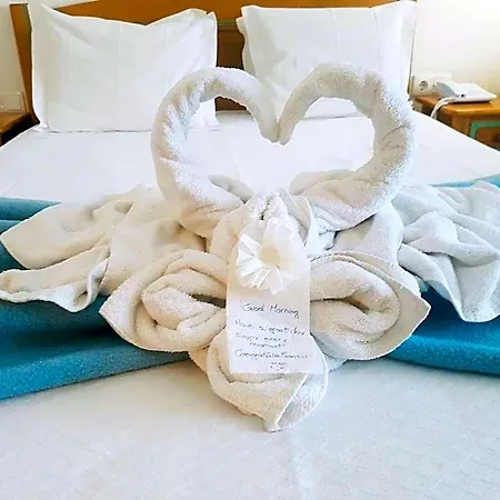 Ourabay - Art & Holidays 아파트호텔 4*