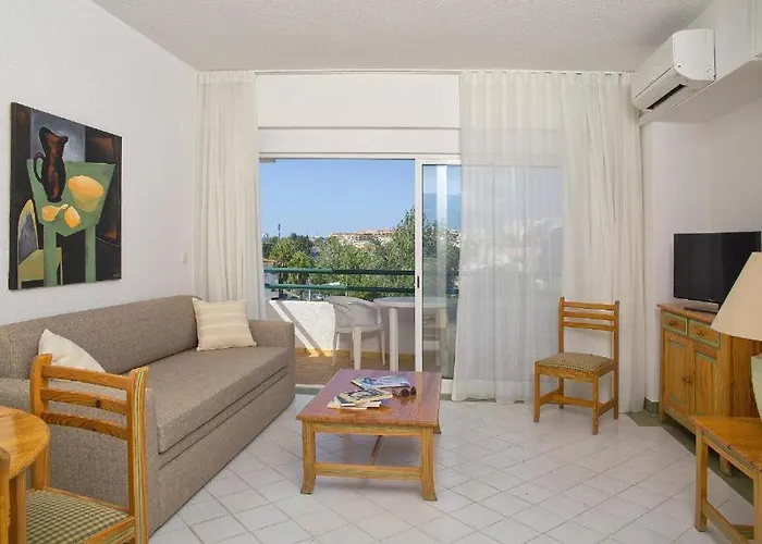 Ourabay - Art&holidays Apartahotel Albufeira