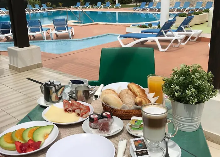 Apartmanhotel Ourabay - Art & Holidays