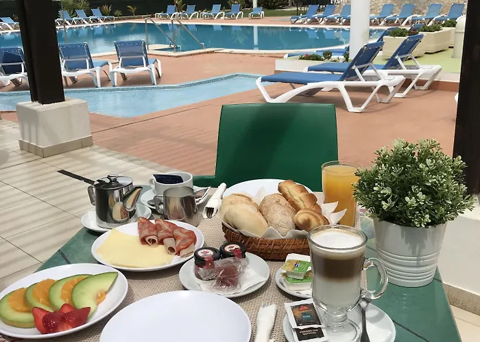 Apartmanhotel Ourabay - Art & Holidays 4*