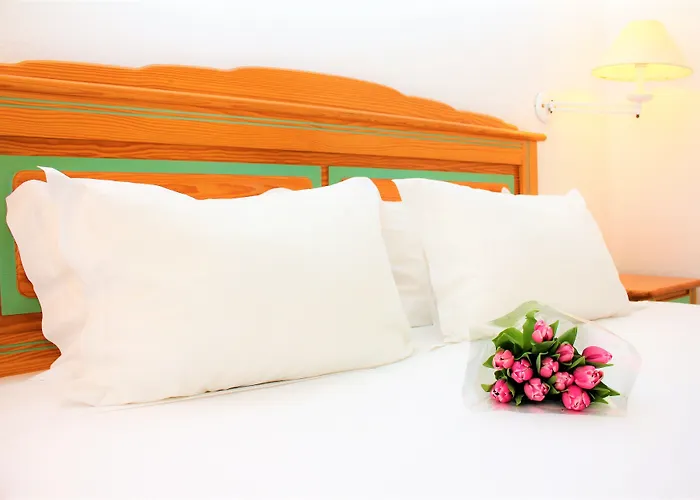 Ourabay - Art & Holidays Apartmanhotel