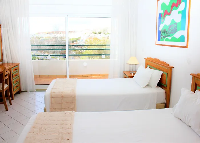 Ourabay - Art & Holidays Apartmanhotel