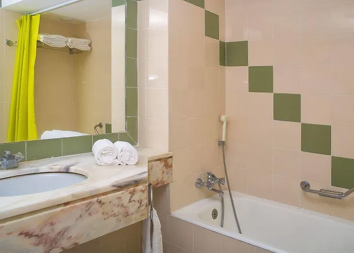 Ourabay - Art & Holidays Apartmanhotel