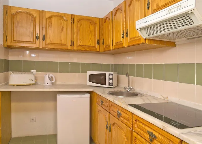 Apartmanhotel Ourabay - Art & Holidays 4*